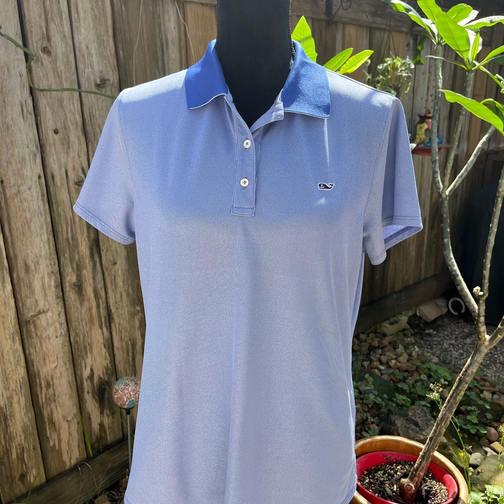 Vineyard Vines Performance Blue and White Shirt,  Size Large, made in Peru